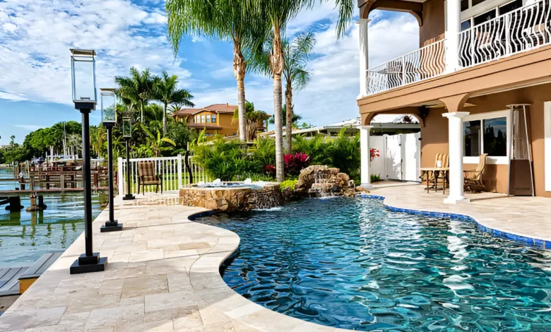 How Florida Homeowners Maintain Their Residential Pools